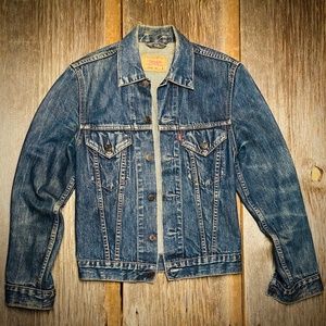 Vintage Levis 70500 04 2 Pocket Womens Denim Trucker Jacket size 34 Small S 90's